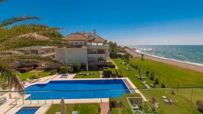 Heaven Beach Apartments, Apt 402