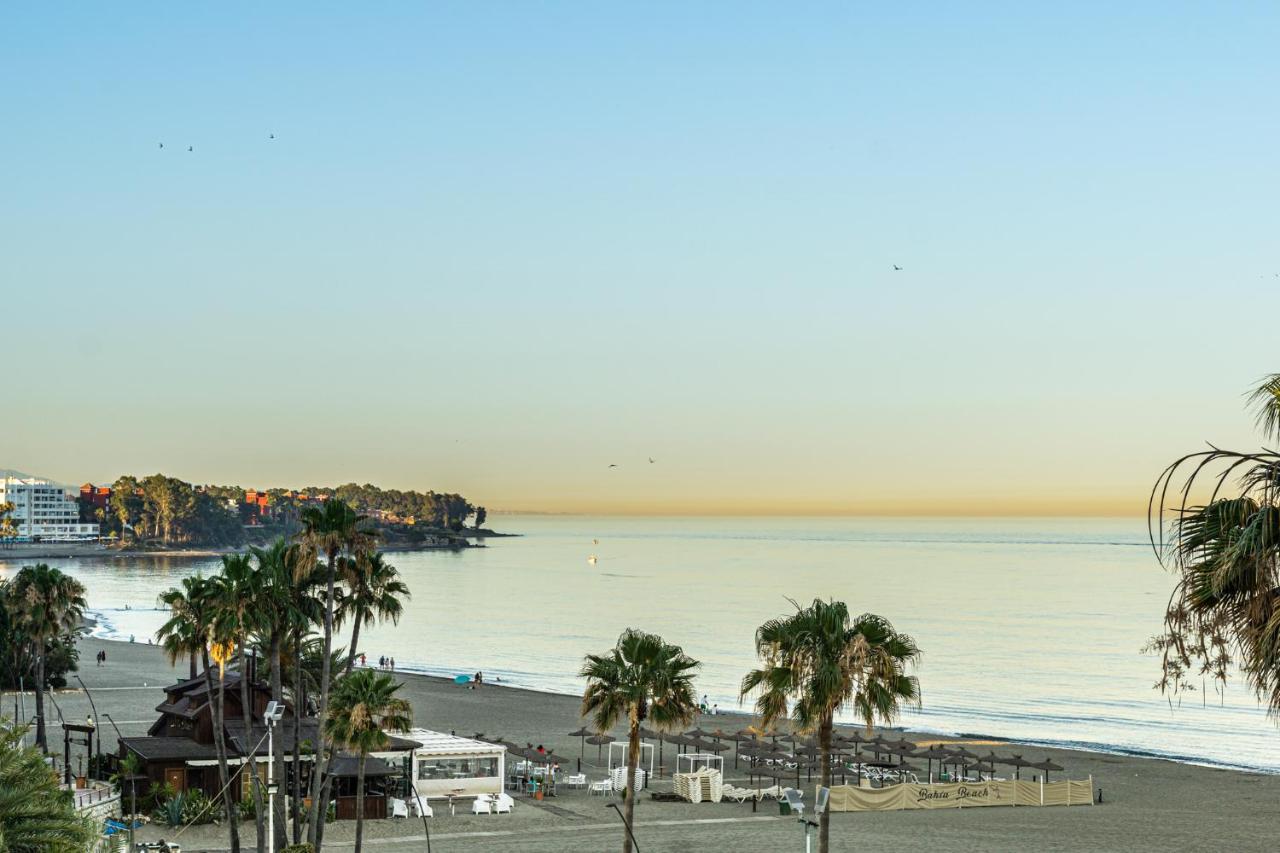 Bonito En Primera Línea De Playa Apartamento Estepona