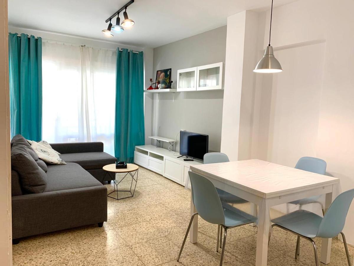 The Lol@s Center Apartment Estepona