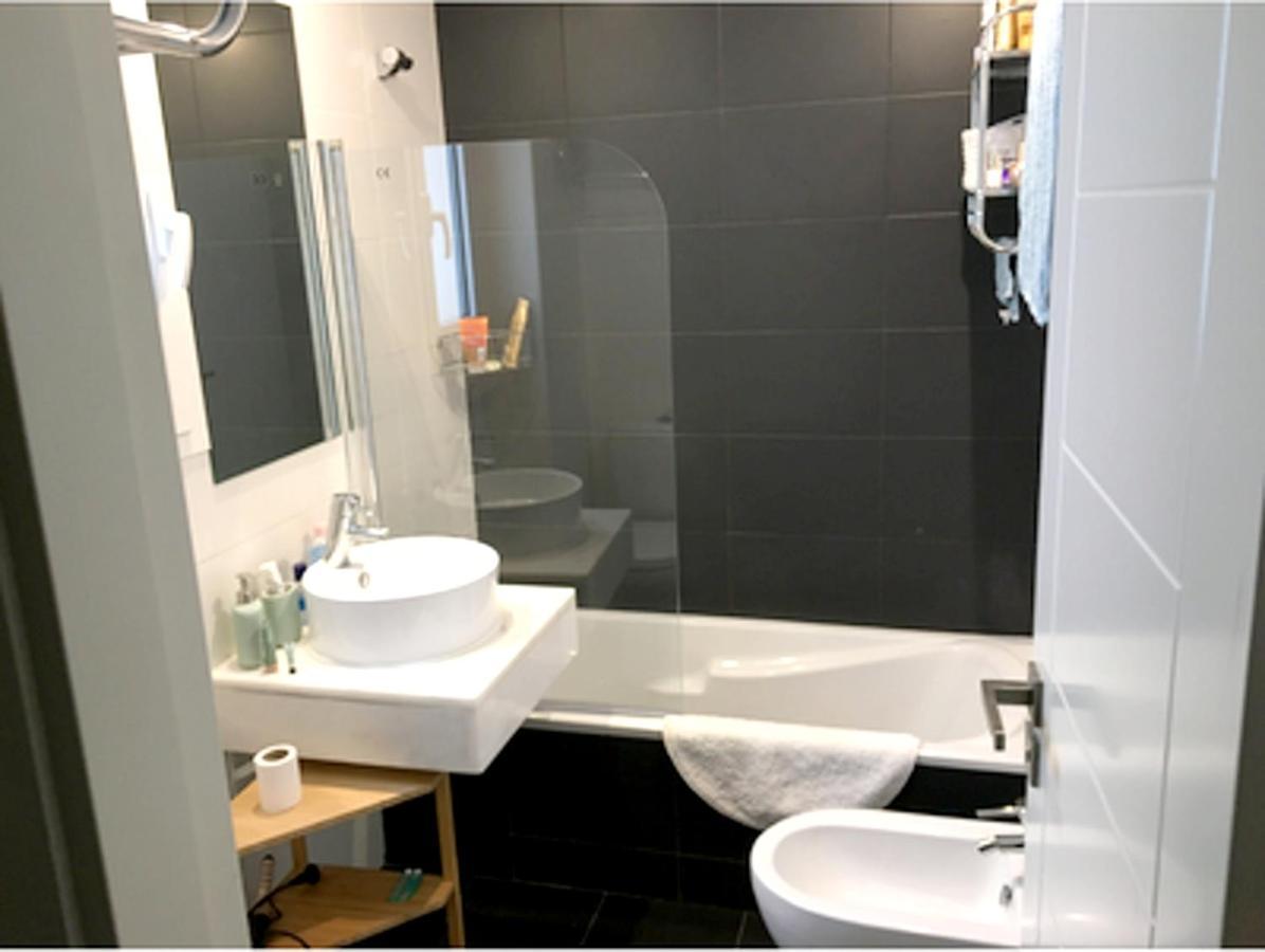 Elegant Estepona, Sea View Apartment *