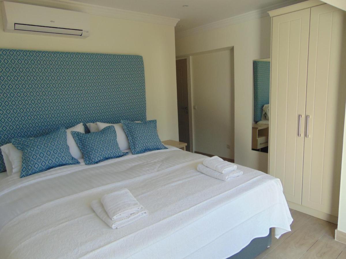Casa Michael - El Paraiso, Marbella *
