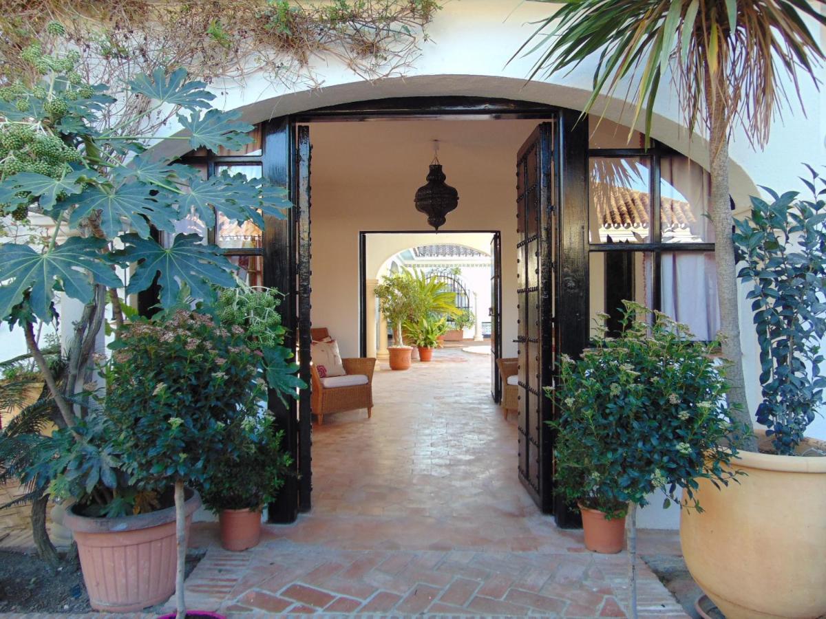 Casa Michael - El Paraiso, Marbella Pousada Estepona
