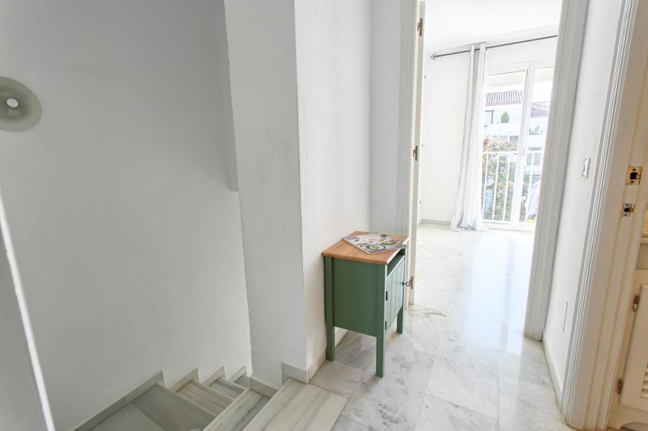 Penthouse Las Jacarandas Apartment Estepona
