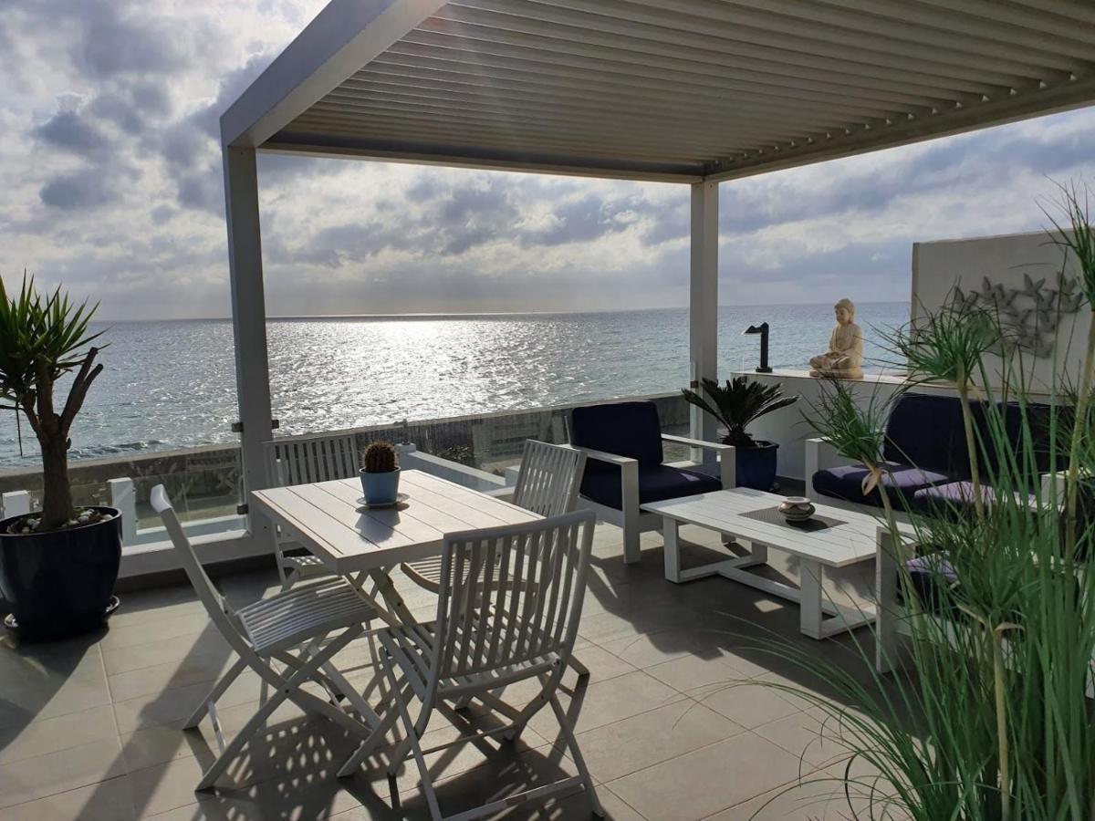 Beach-front Bahia Dorada *