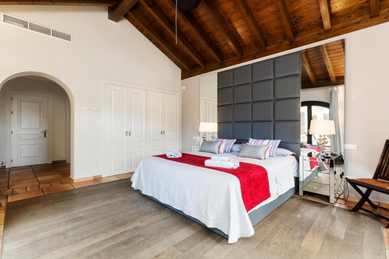 Casasola Villa *