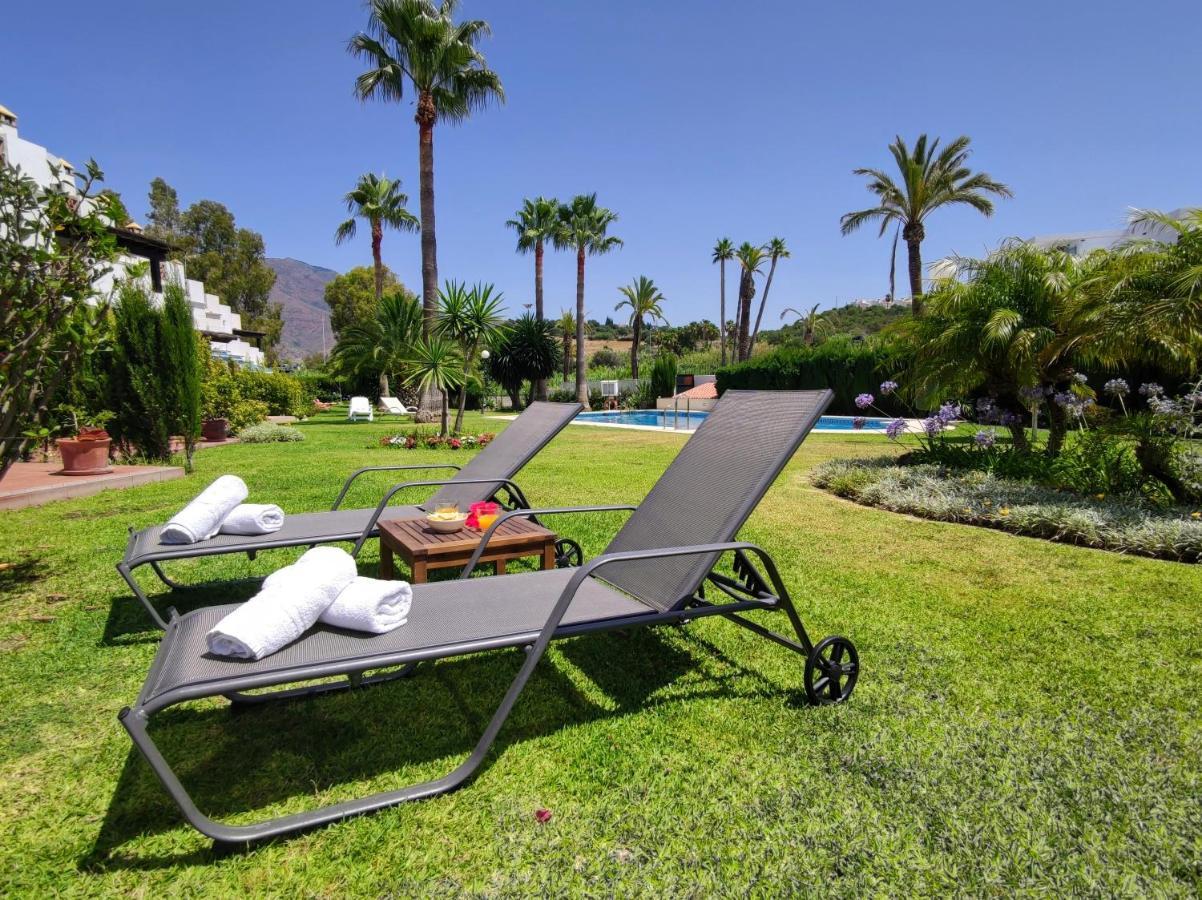 Holiday home Spacious Beachfront Town House In With Fully Equipped Kitchen, Pools, Garden, Sea View *