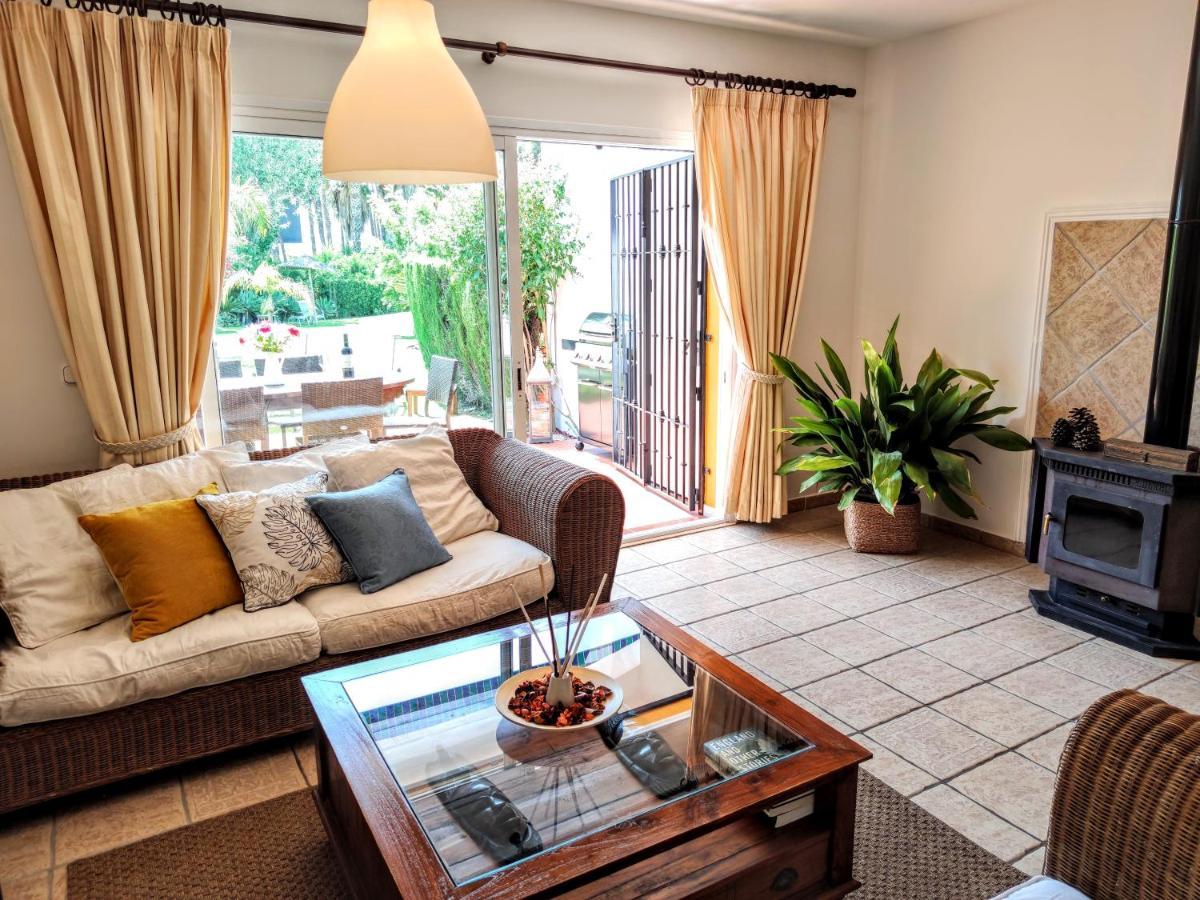 Holiday home Spacious Beachfront Town House In With Fully Equipped Kitchen, Pools, Garden, Sea View