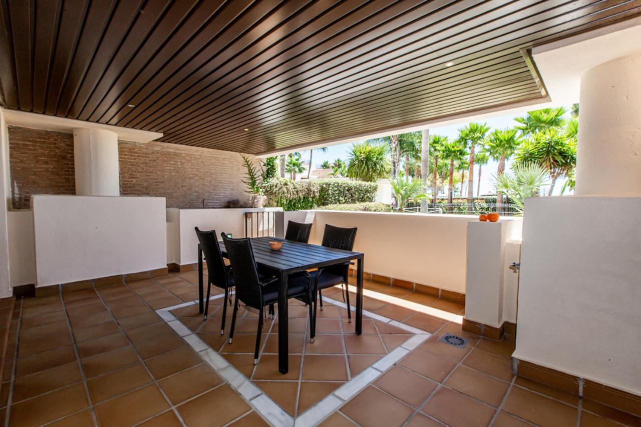 Frontline Luxe Apt In Bahia De La Plata Rdr214 Apartment Estepona