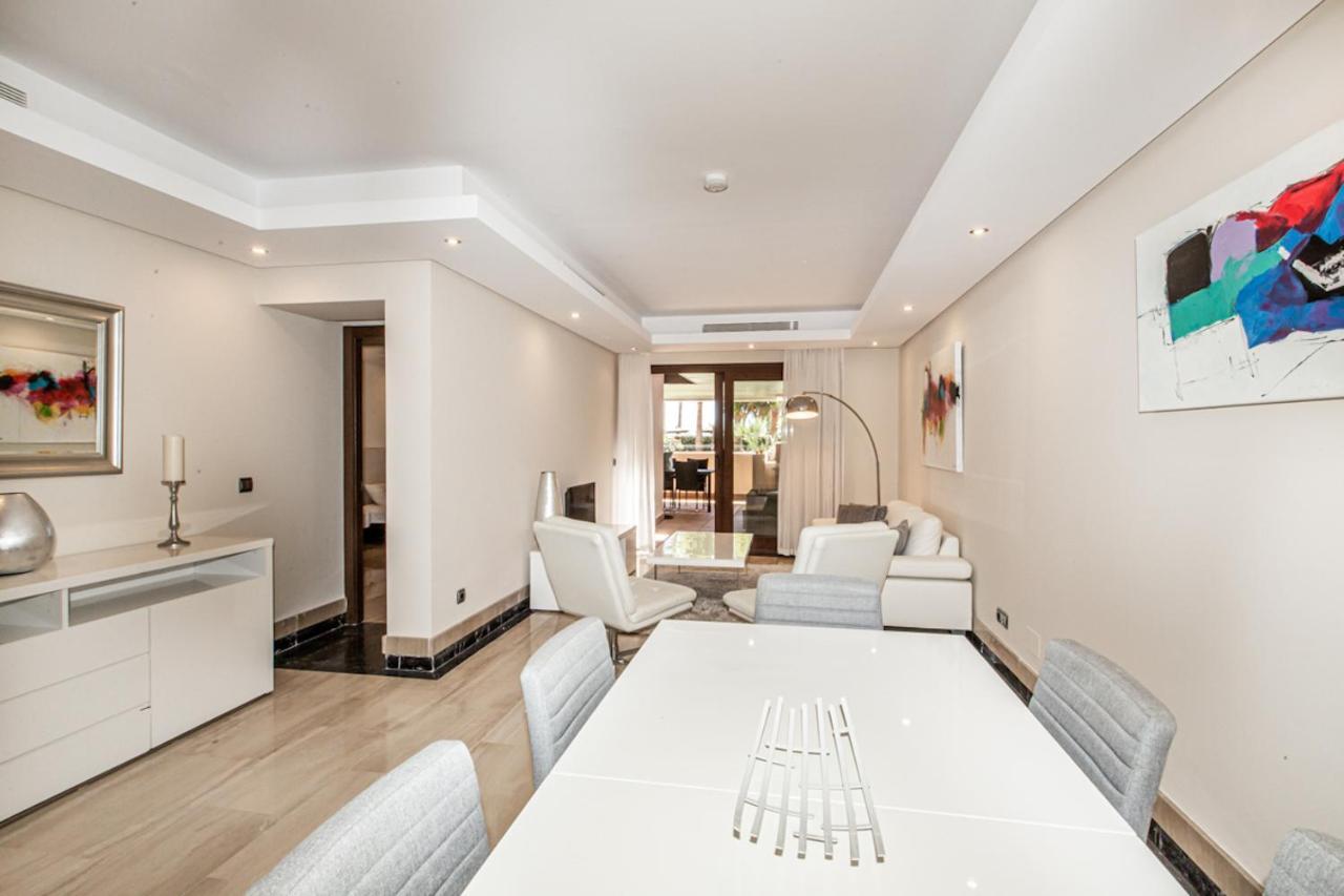 Apartment Frontline Luxe Apt In Bahia De La Plata Rdr214 Estepona