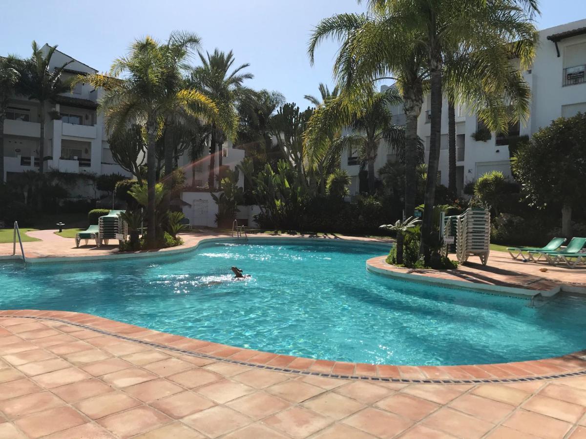 Costalita, Direct Access, Ground Floor, Salt Water Pool Apartment Estepona