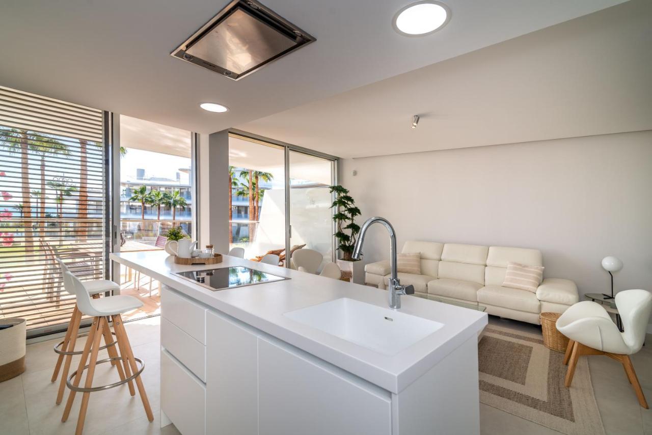 Vacation Marbella: Beachfront With Luxury Amenities * Estepona