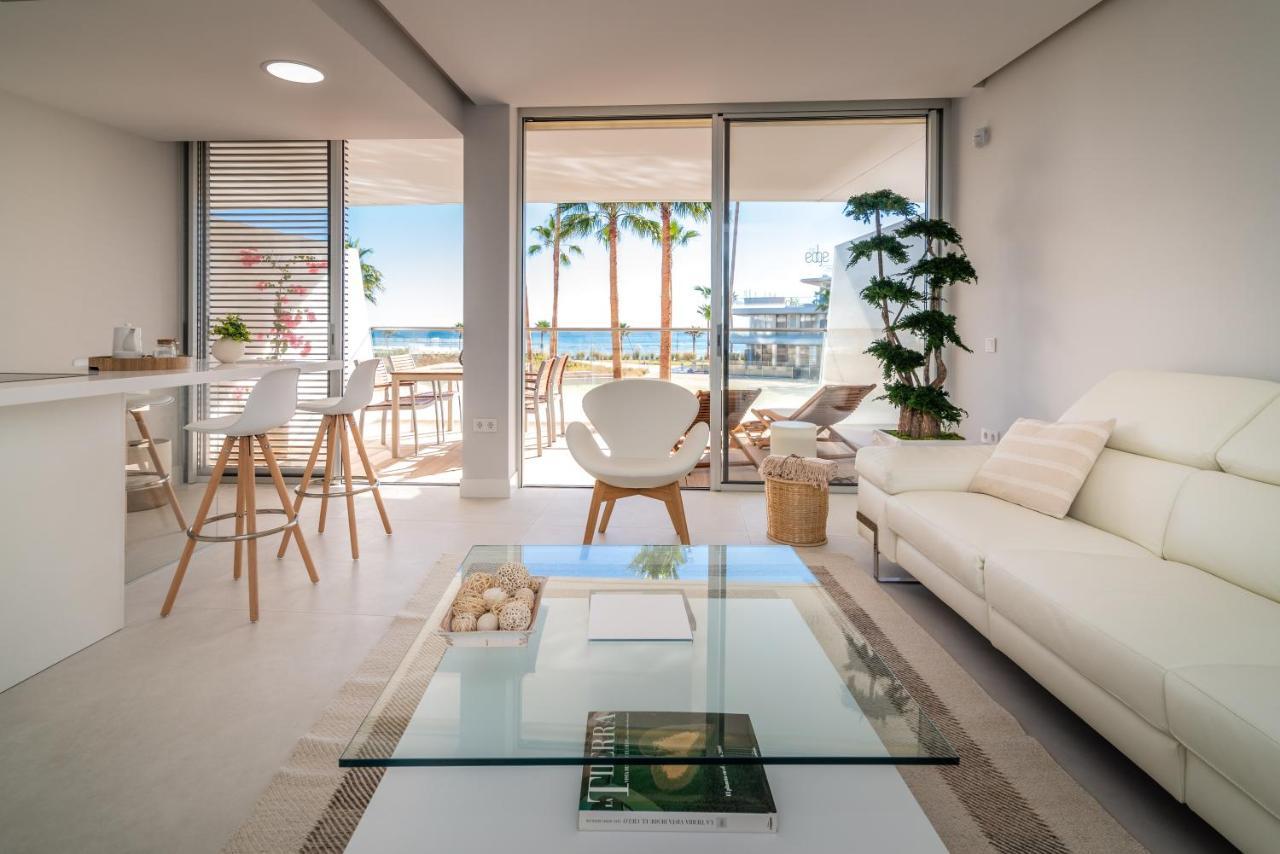Vacation Marbella: Beachfront With Luxury Amenities Estepona