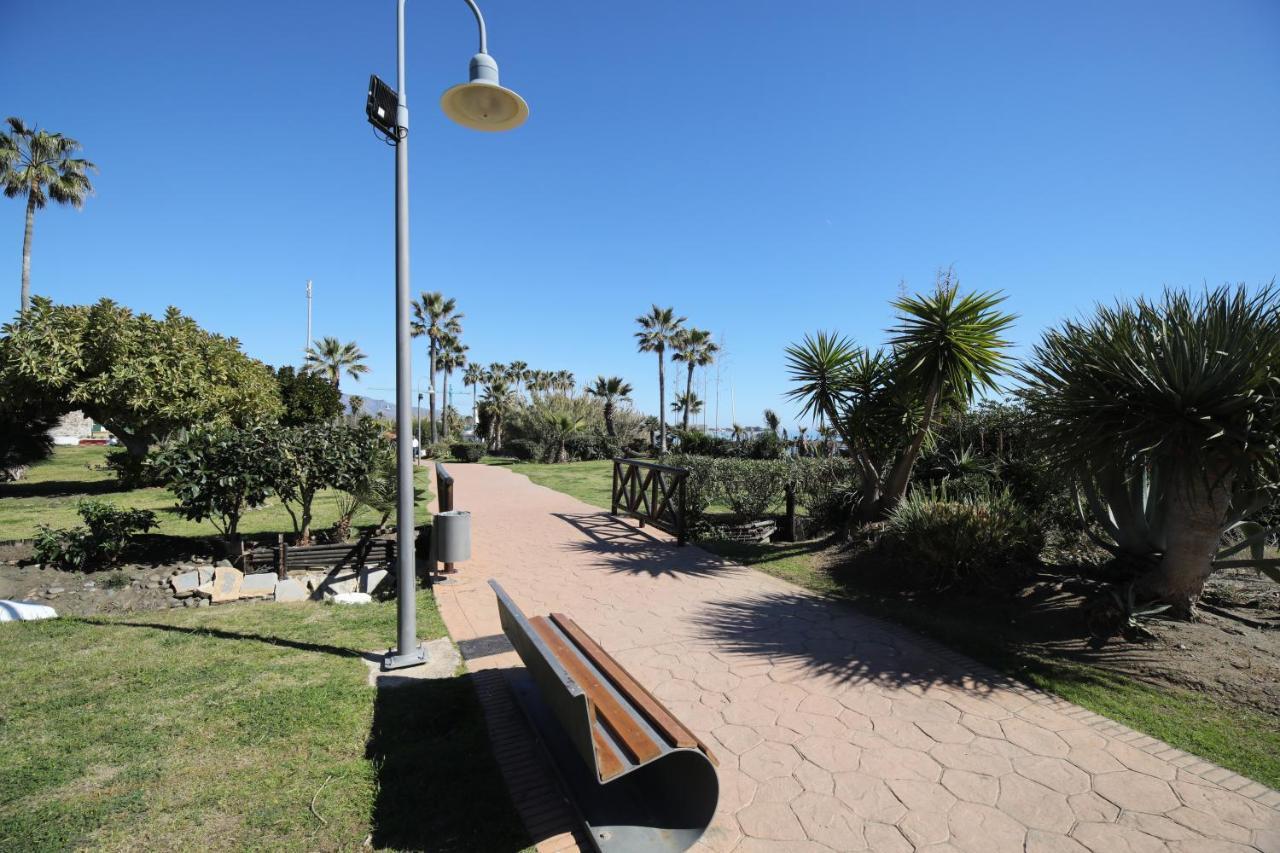 Exceptional Beachfront Complex With Pool In Costalita, * Estepona