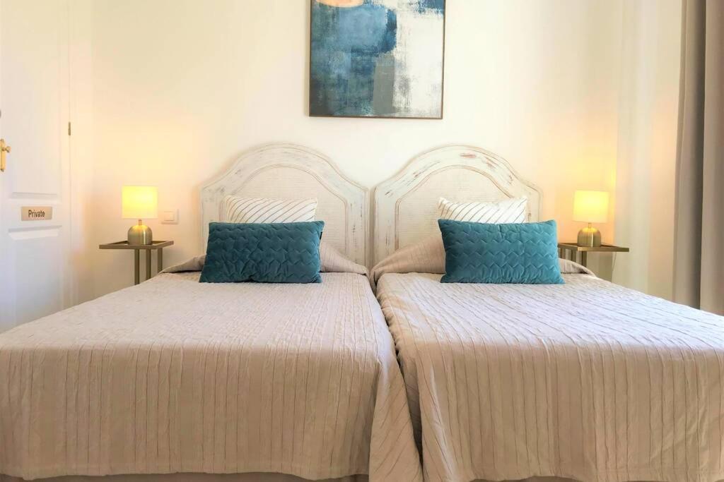 Penthouse Bermuda 2 *
