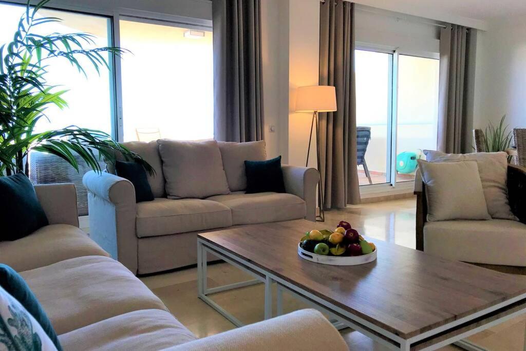 Penthouse Bermuda 2 Apartment Estepona