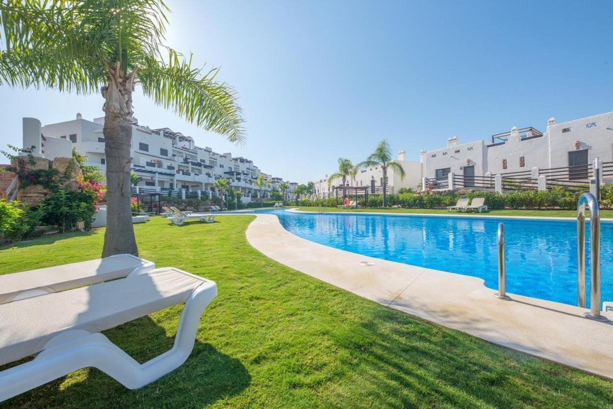 Sunset Paradise Apartment *