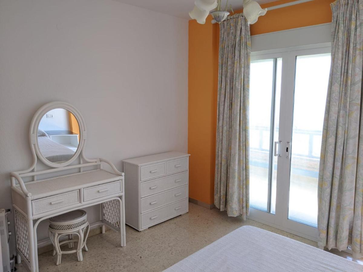 Apartment Primera Linea De Playa, 2-4 Personas *