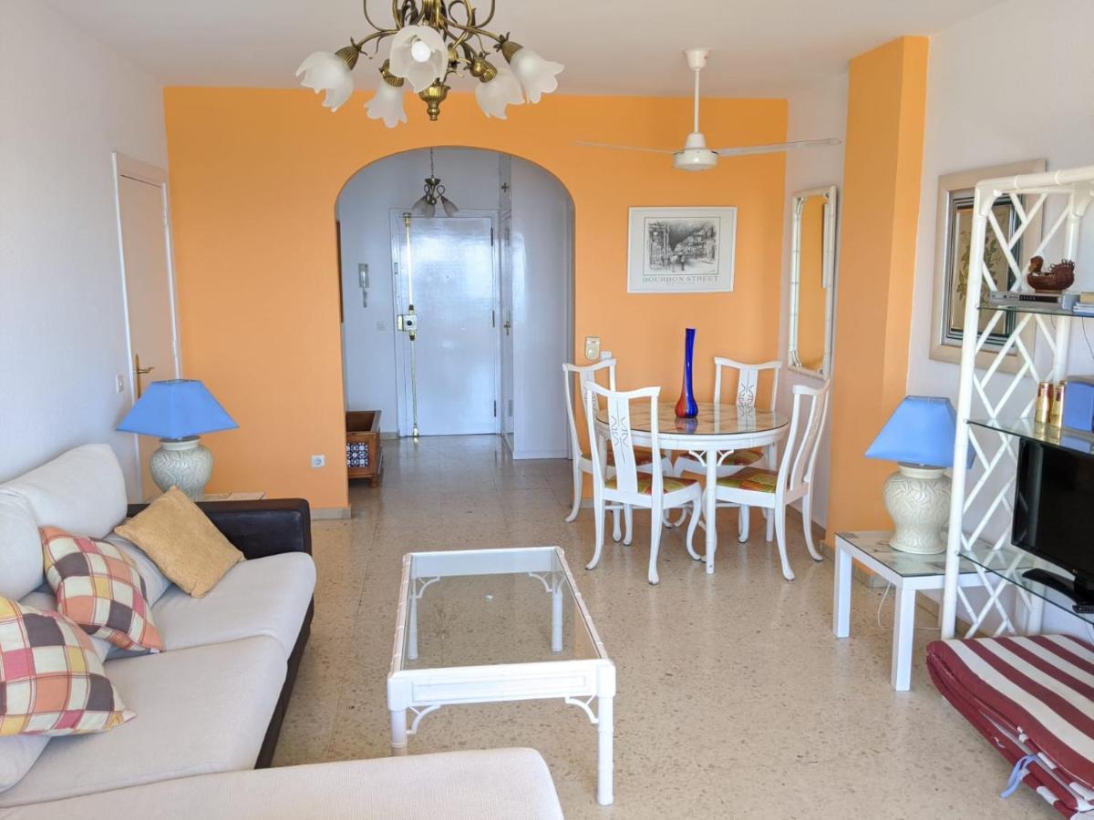 Primera Linea De Playa, 2-4 Personas * Estepona