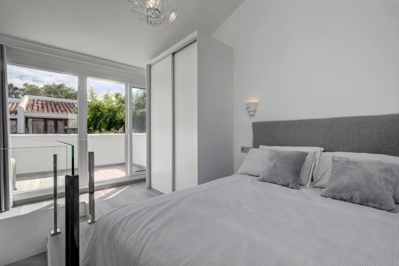 Apartamento Modern House Only A 3 Minute Walk To The Beach.