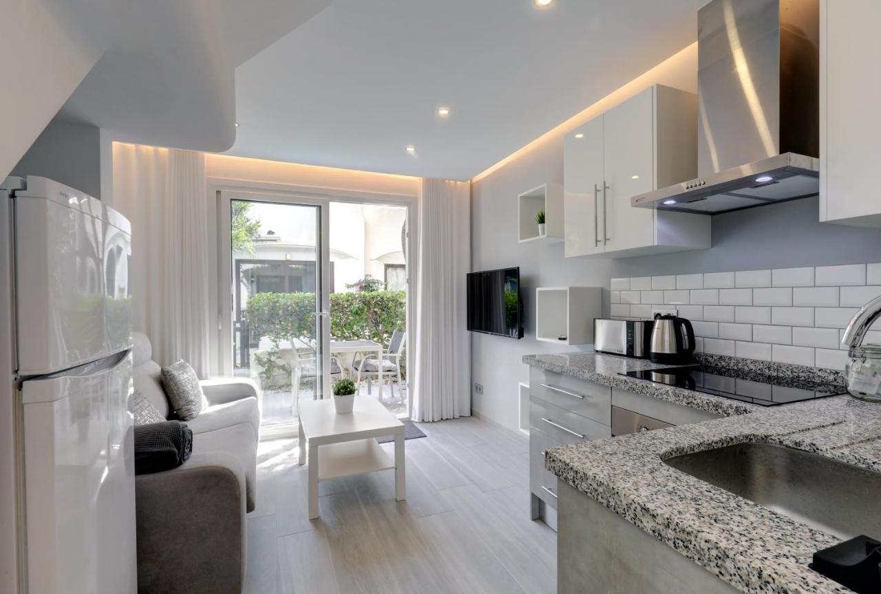 Modern House Only A 3 Minute Walk To The Beach. Apartamento *