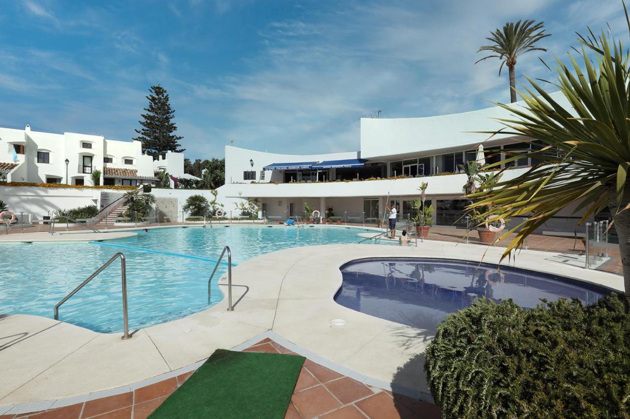 Modern House Only A 3 Minute Walk To The Beach. * Estepona