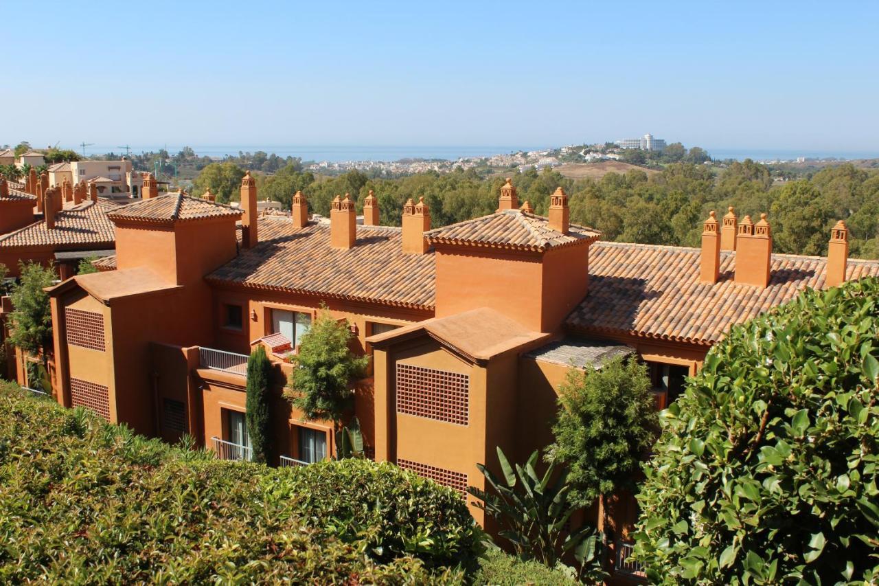 Benatalaya * Estepona