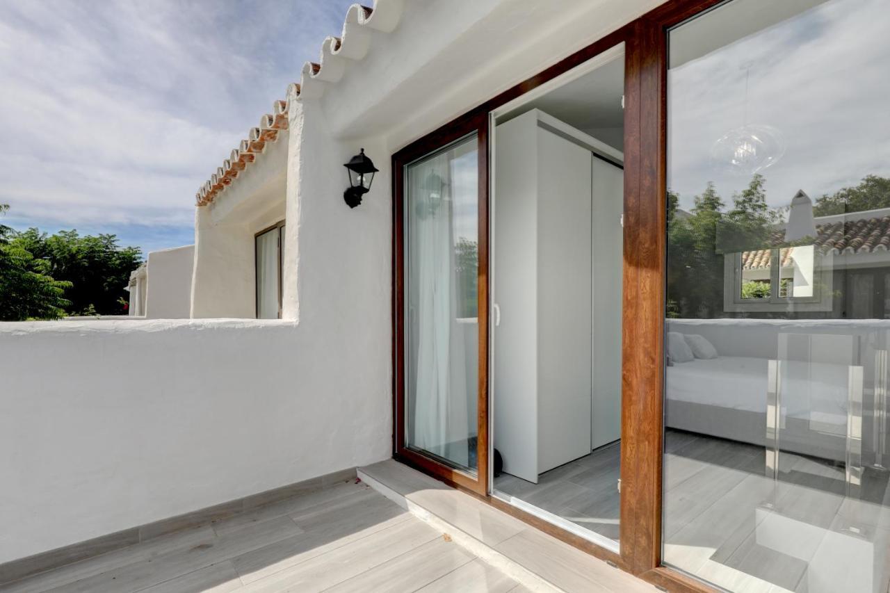 Modern House Only A 3 Minute Walk To The Beach. Apartamento