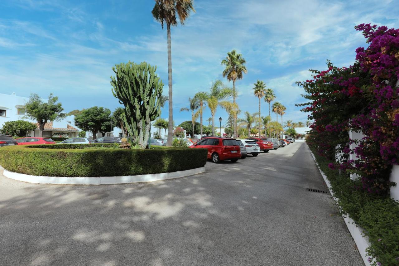 Modern House Only A 3 Minute Walk To The Beach. * Estepona