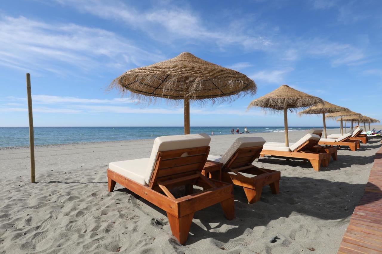 Modern House Only A 3 Minute Walk To The Beach. Apartamento *