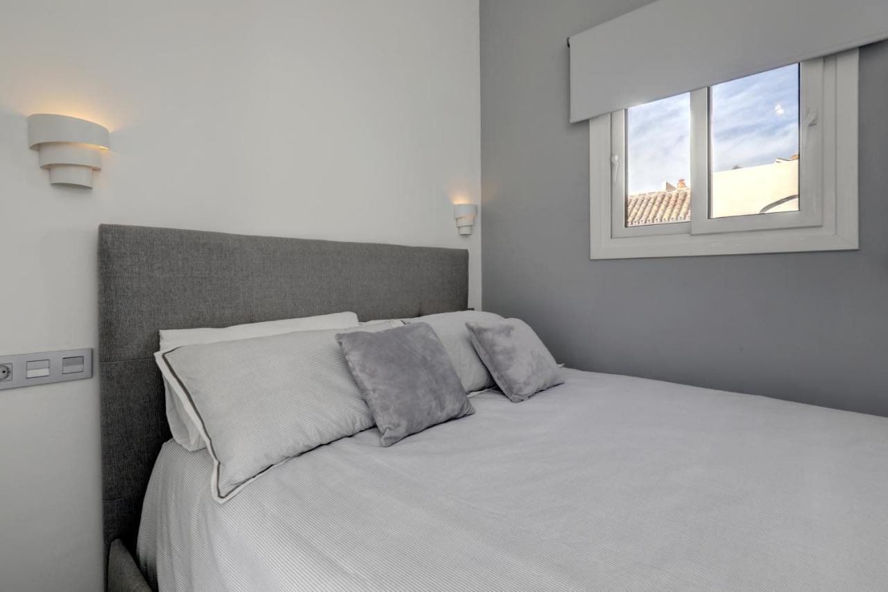 Apartamento Modern House Only A 3 Minute Walk To The Beach.