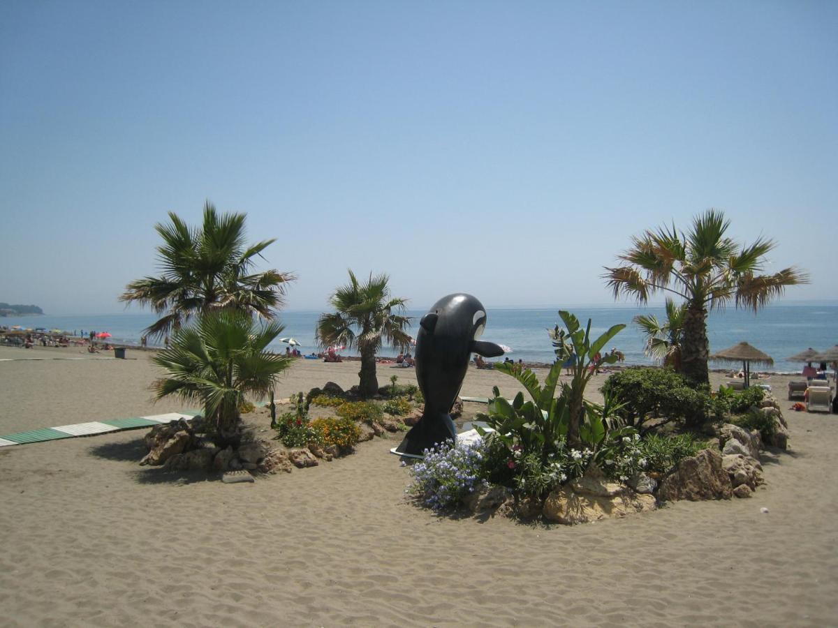 Beautiful Townhouse Internet Air Con 5 Guests Holiday home