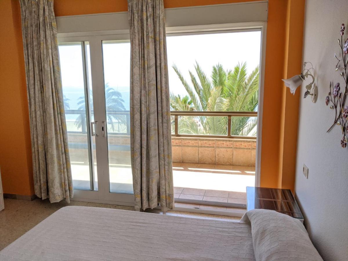 Primera Linea De Playa, 2-4 Personas * Estepona