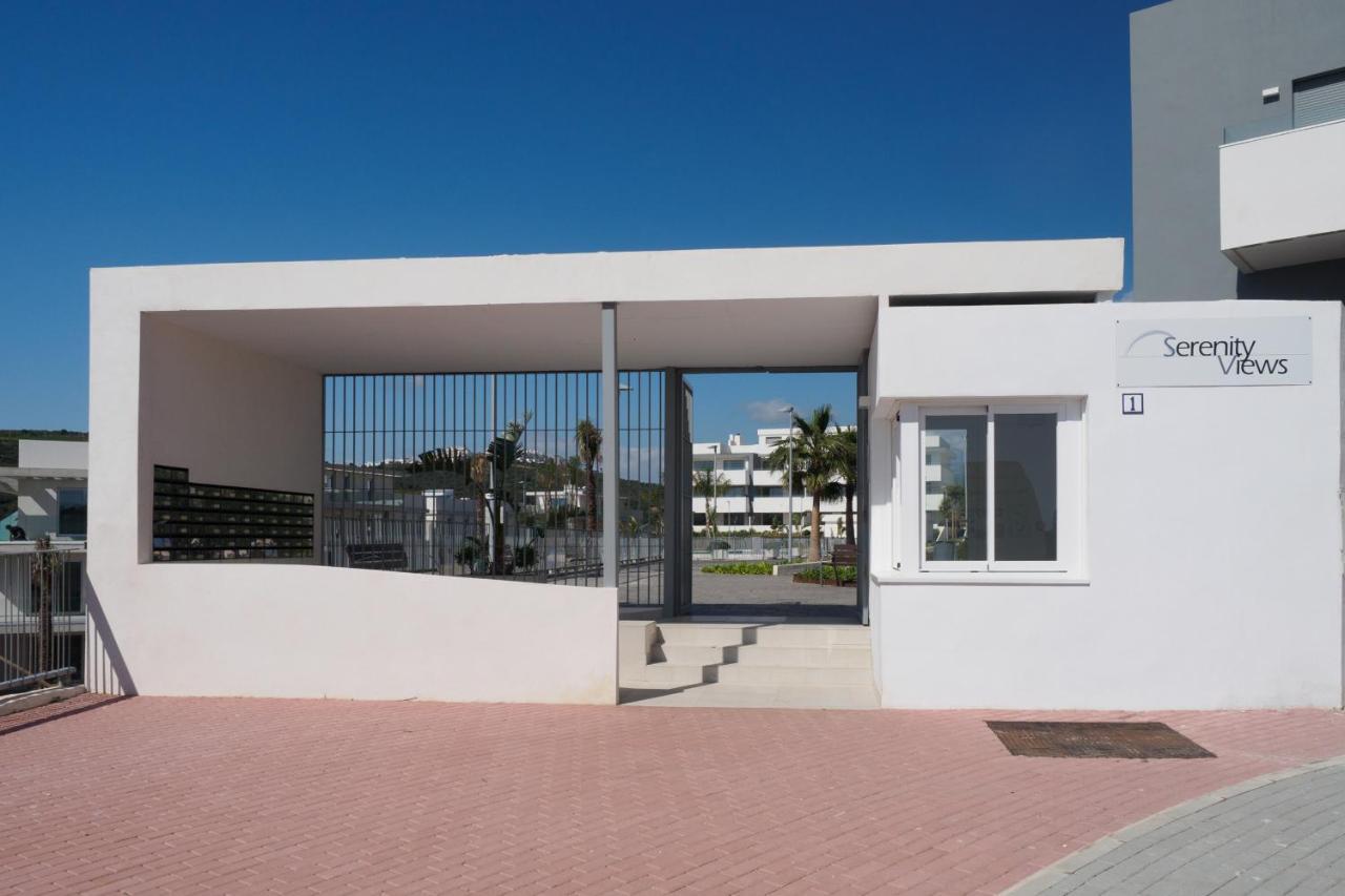 2313-amazing New Luxury With Three Bedrooms