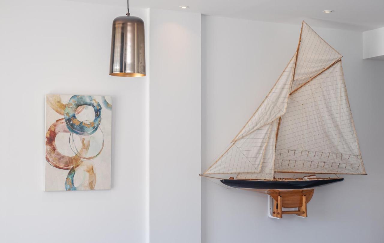 2313-amazing New Luxury With Three Bedrooms *
