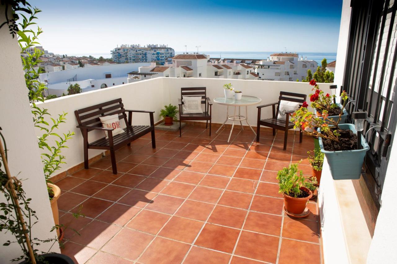 Apartment Seaside Terrace: 2-bedroom With Pool And Ocean Views