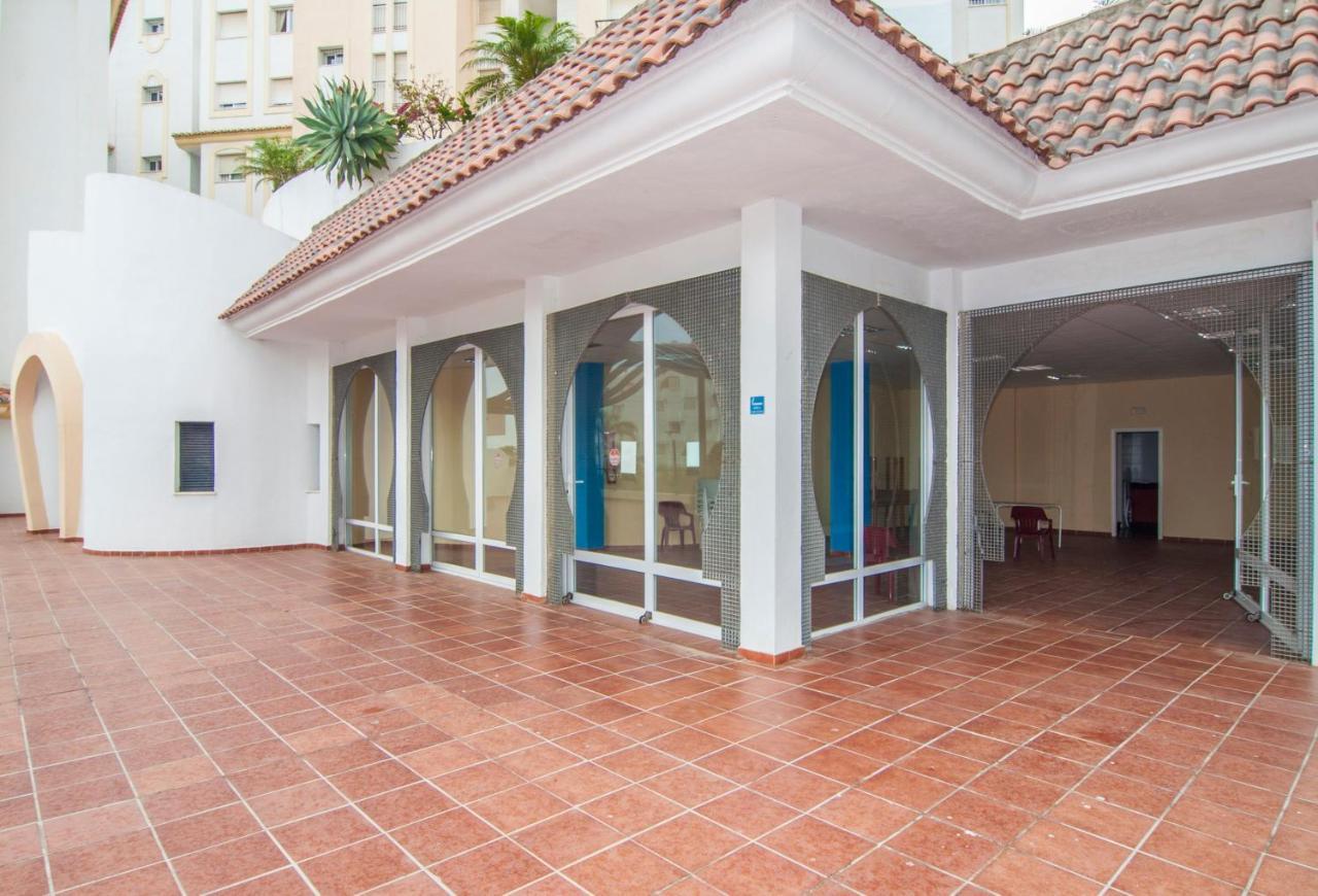 Seaside Terrace: 2-bedroom With Pool And Ocean Views Apartment