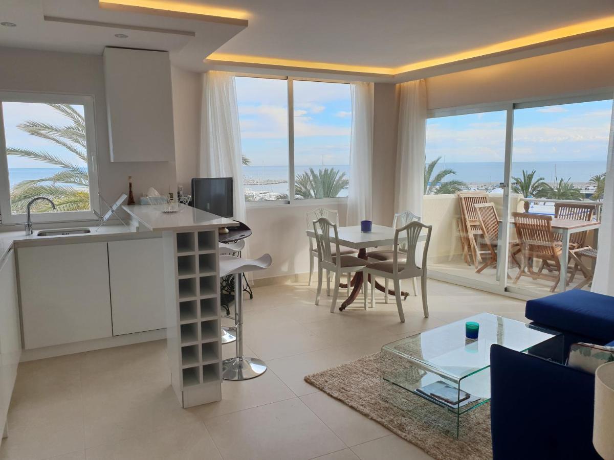 Fantastic In Front Of The Sea & Marina * Estepona