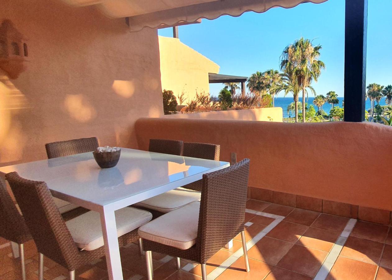 Luxurious Two Bedroom In Mar Azul, Estepona