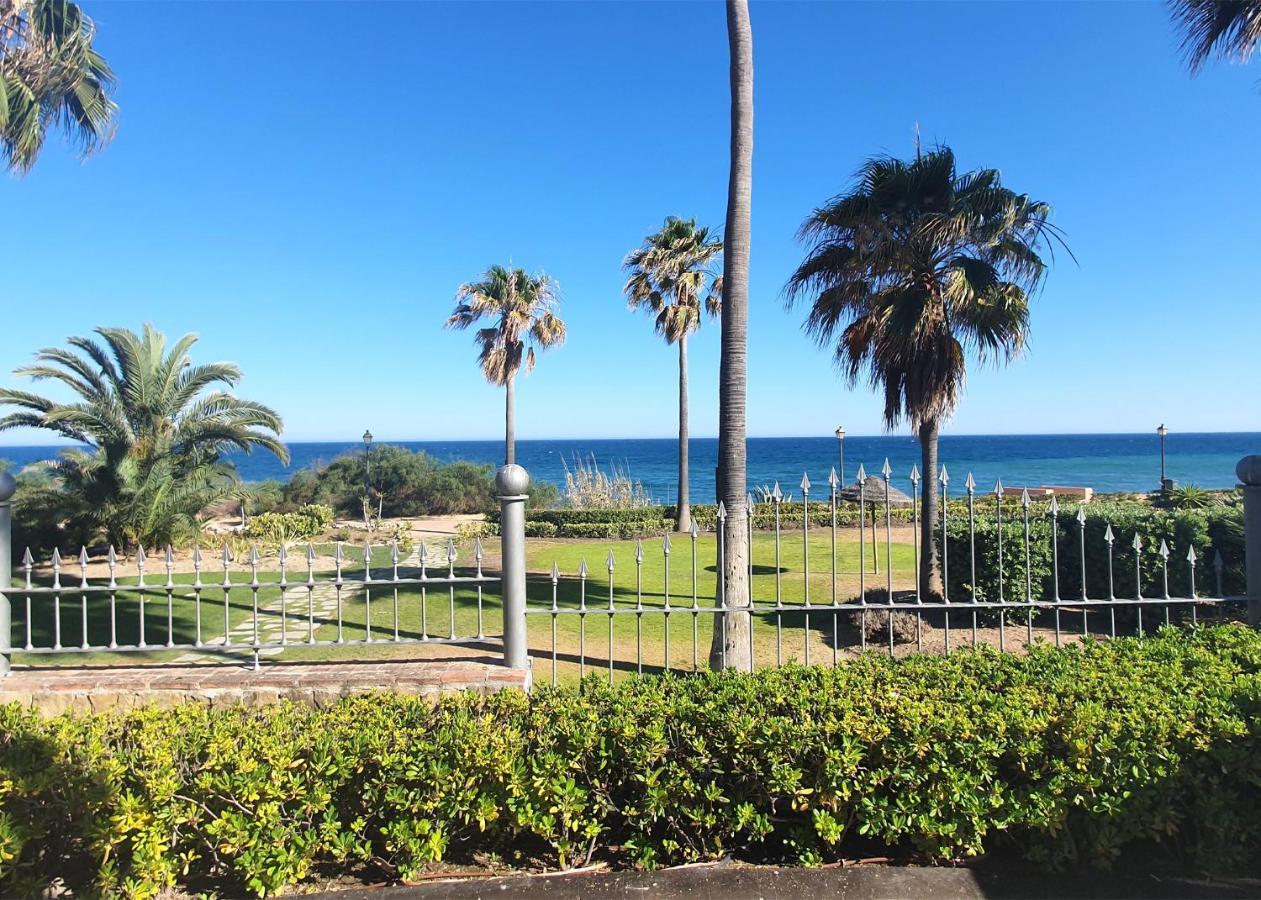 Luxurious Two Bedroom In Mar Azul, Estepona