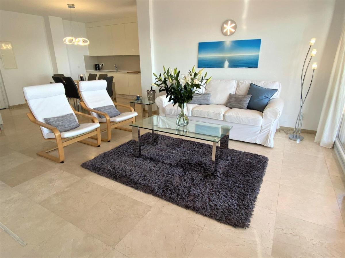 Reales 8b Apartment *