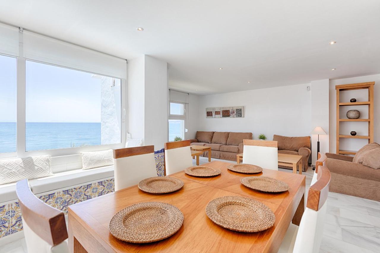 Front Sea View Apartment Estepona