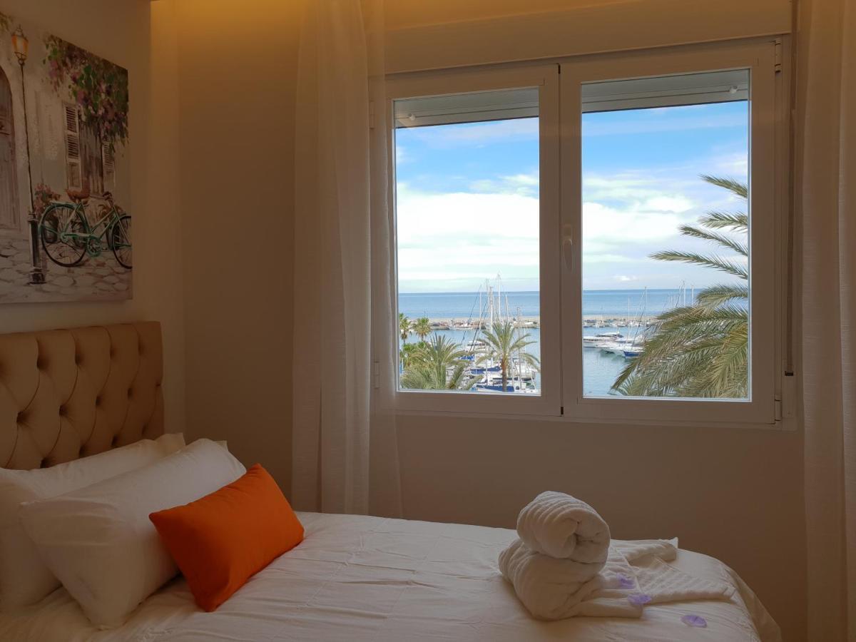 Fantastic In Front Of The Sea & Marina * Estepona
