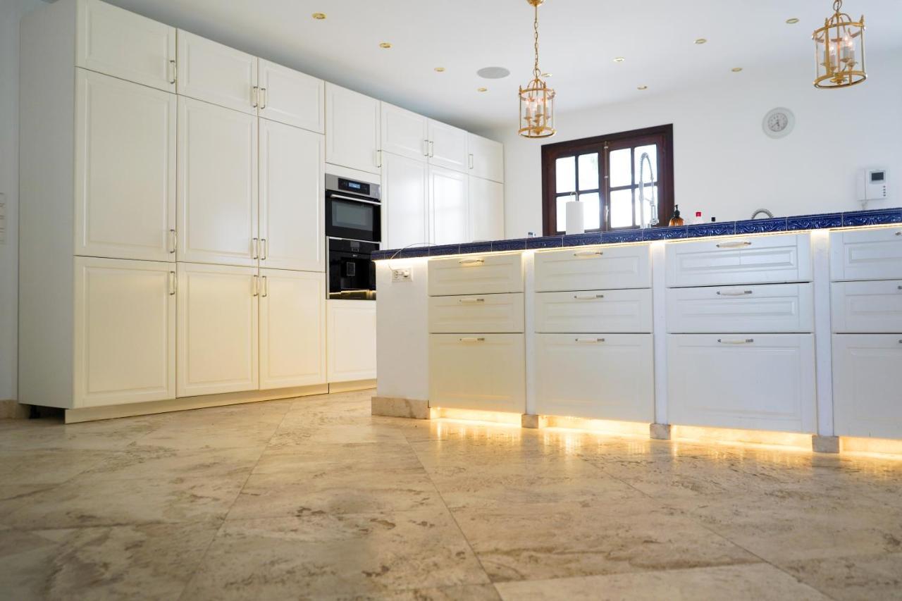 Huge Golf And Mansion 8 Min From Puerto Banus Casa de férias *