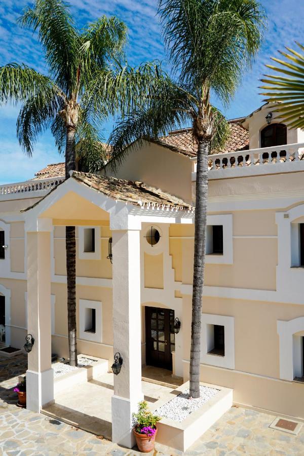 Huge Golf And Mansion 8 Min From Puerto Banus Holiday home Estepona