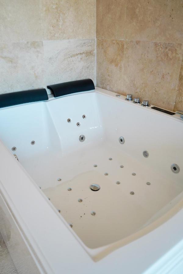 Huge Golf And Mansion 8 Min From Puerto Banus Casa de férias Estepona