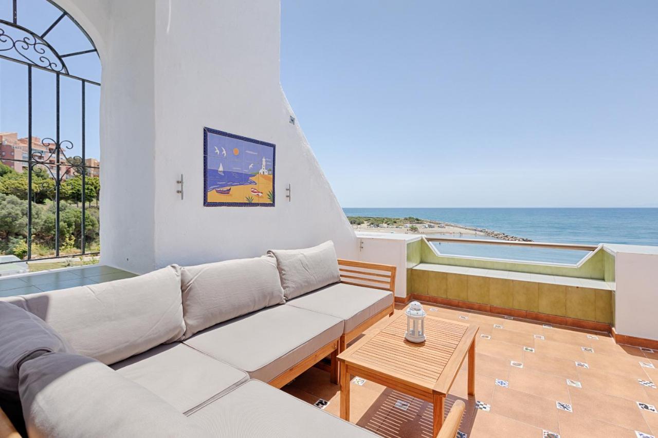 Front Sea View Apartment