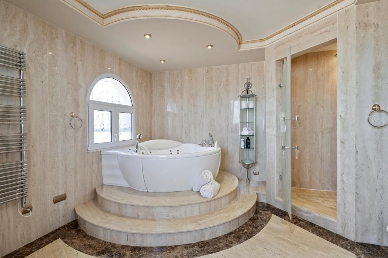 Luxury Bellagio (adults Only) *