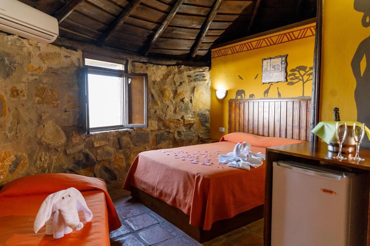 Hotel Selwo - Animal Park Tickets Included