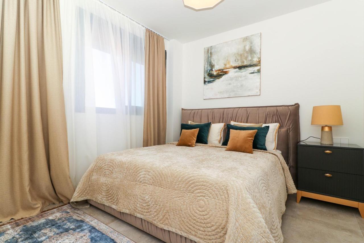 Apartamento Los En La Residencia Infinity De