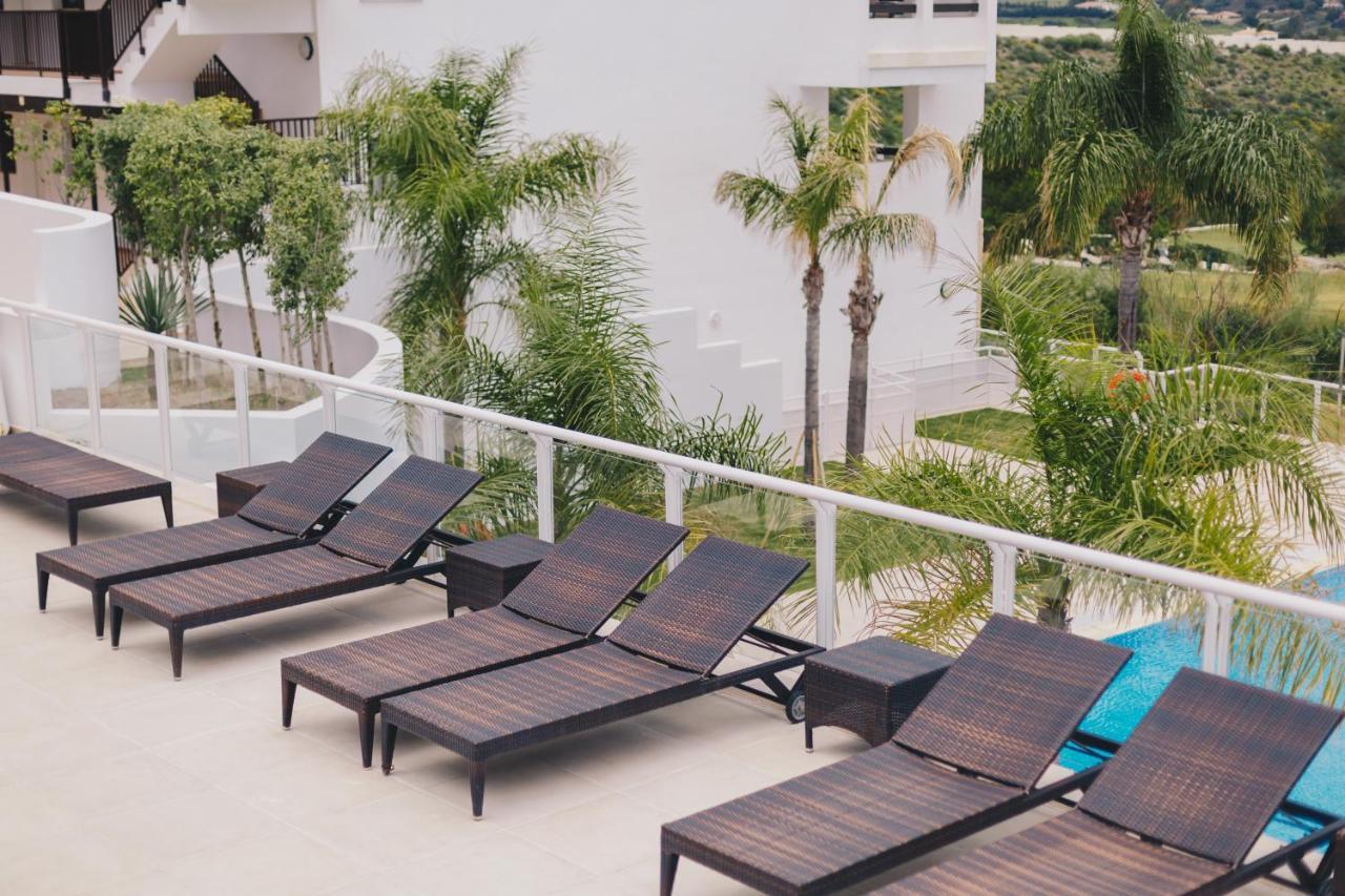 Ona Valle Golf & Aparthotel 4*